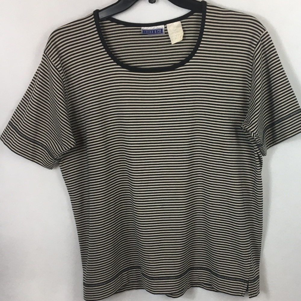 Erica & Co, scoop neck tee
